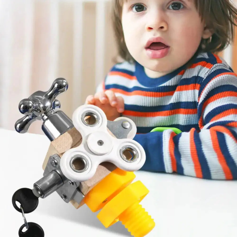 קוביית פעילות מונטסורית לפיתוח מיומנויות