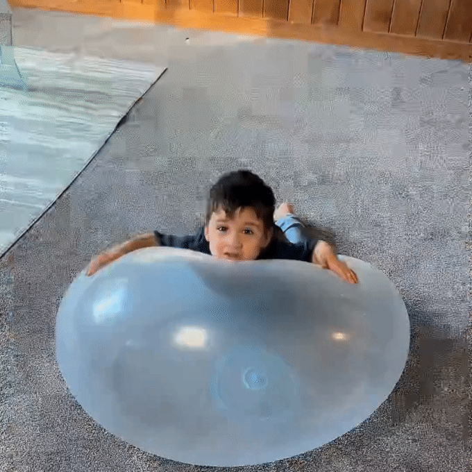 giant Bubble Ball (1) (1).gif__PID:5fc4a77a-e9ad-44b7-8511-6c5a83868851